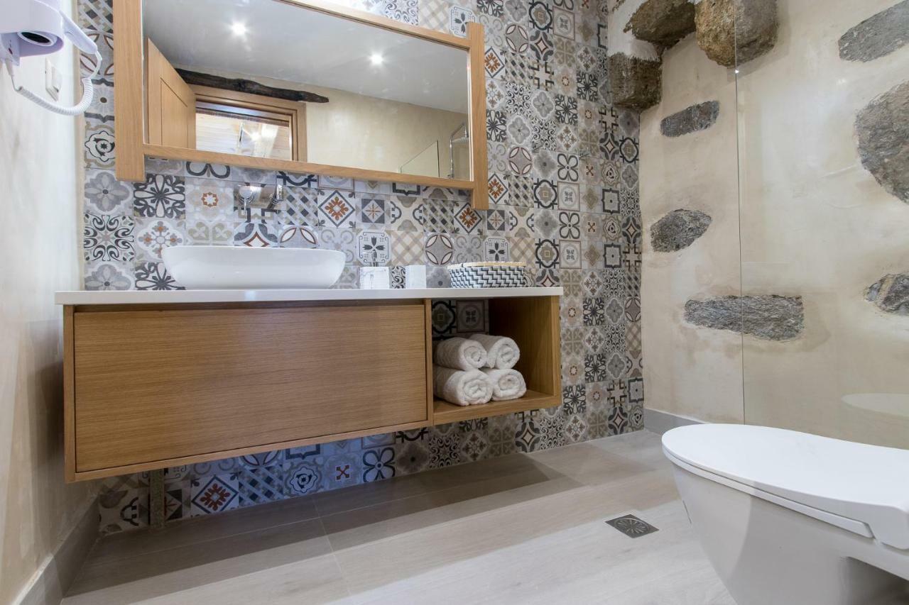 Stairs Homes & Suites Kamaria  Екстериор снимка