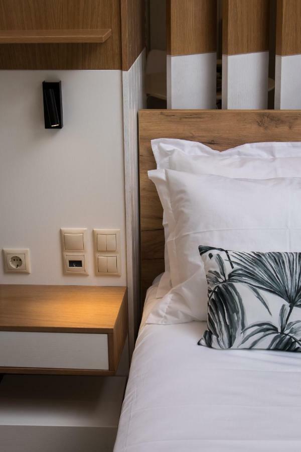Stairs Homes & Suites Kamaria  Екстериор снимка