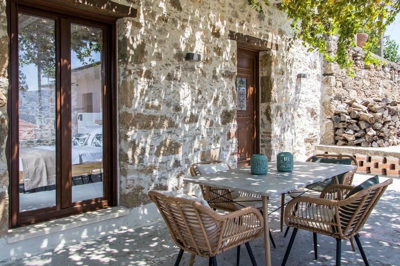 Stairs Homes & Suites Kamaria  Екстериор снимка